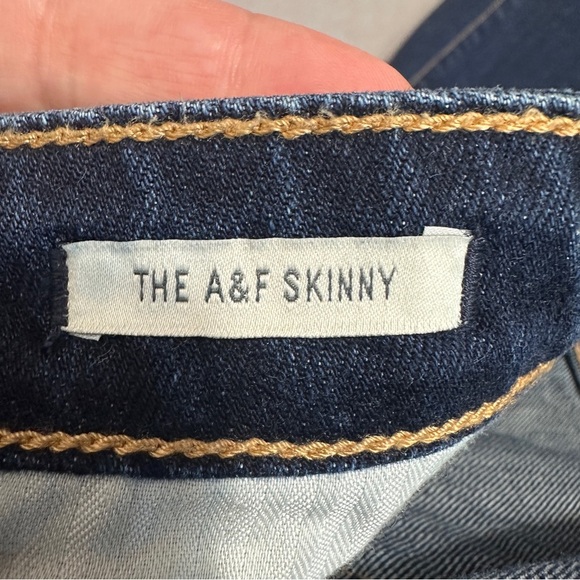 Abercrombie & Fitch "The A&F Skinny" distressed jeans, size 4R/27 - Picture 9 of 13